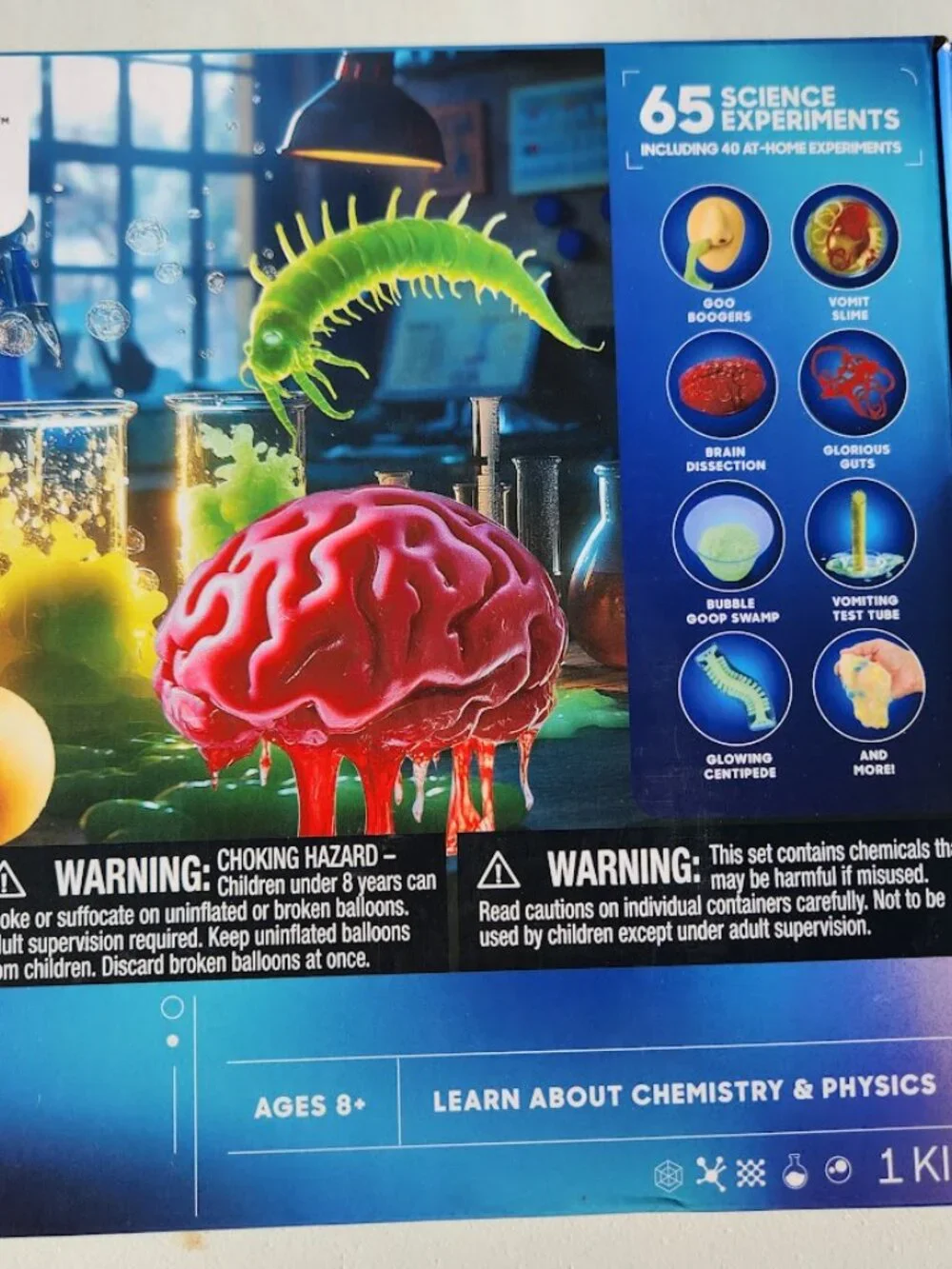 NEW Discovery Big Creepy Science Lab Kit 65 Experiments Amazing Reactions Chemis